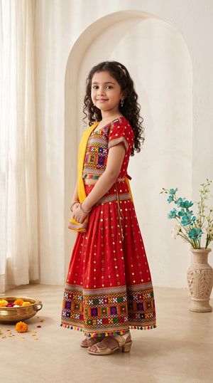 Ahhaaaa Girls' Traditional Dandiya Print Chaniya Choli | Festive Lehenga Blouse & Draped Dupatta 3-Piece Set