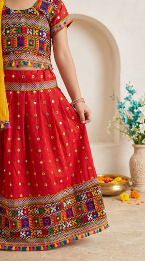 Ahhaaaa Girls' Traditional Dandiya Print Chaniya Choli | Festive Lehenga Blouse & Draped Dupatta 3-Piece Set